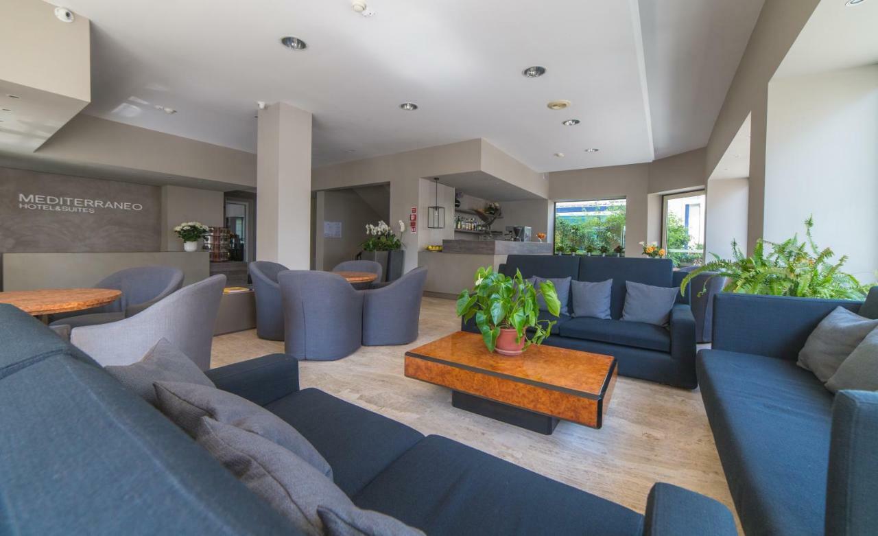 Mediterraneo Hotel & Suites Cattolica Kültér fotó